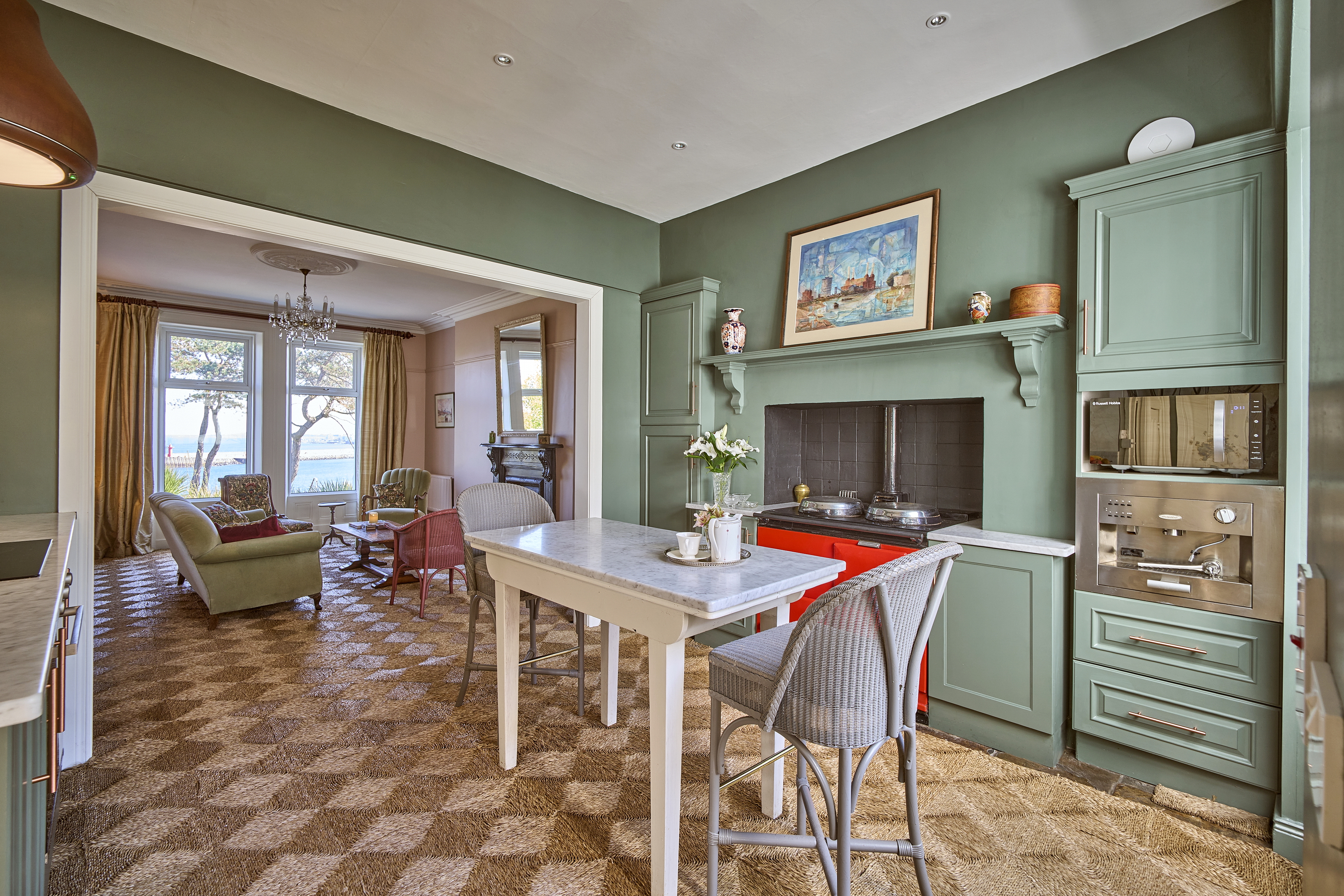 Home staging in Duncan BC by Clarafication Design