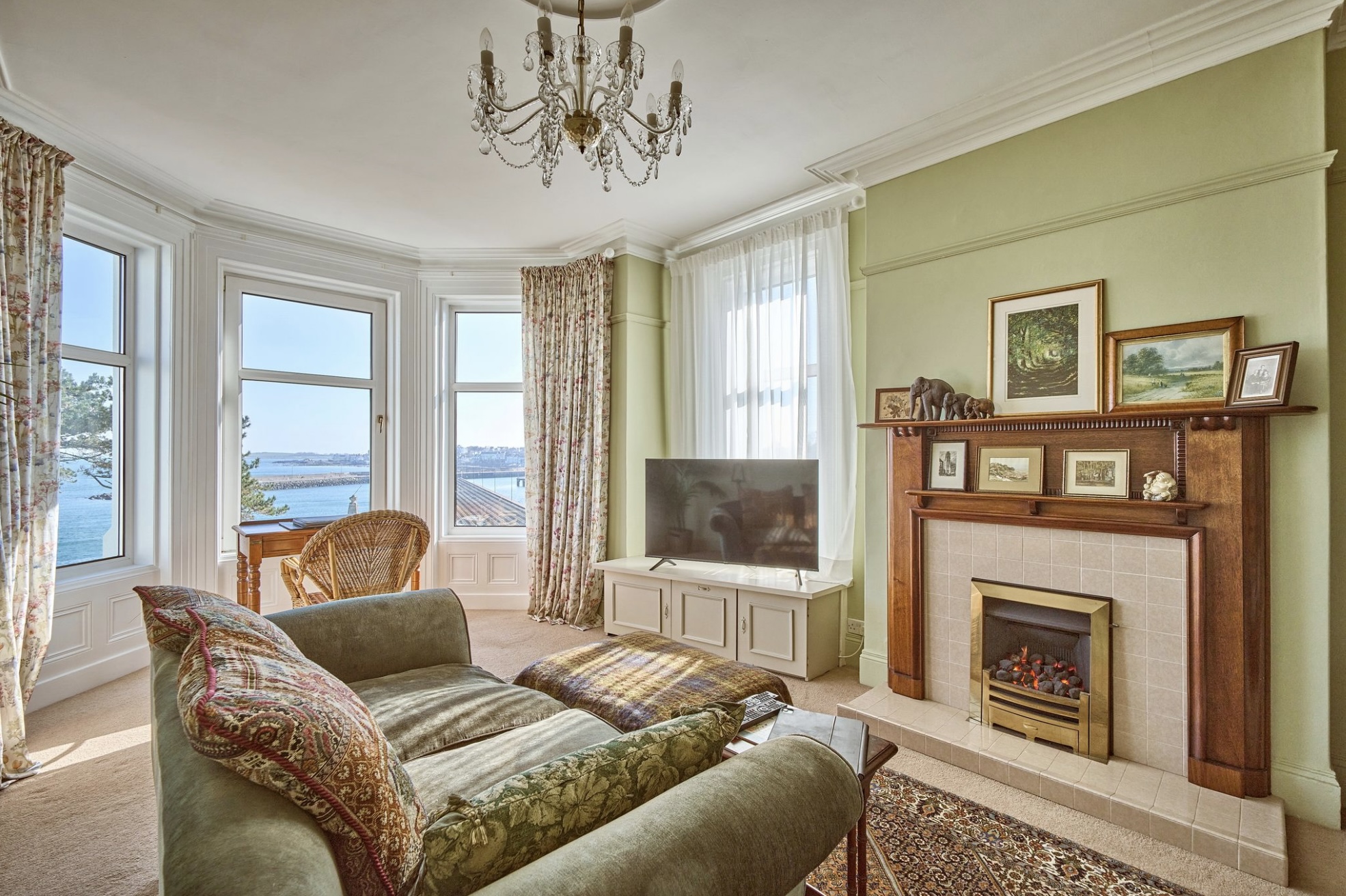 Home staging in Duncan BC by Clarafication Design