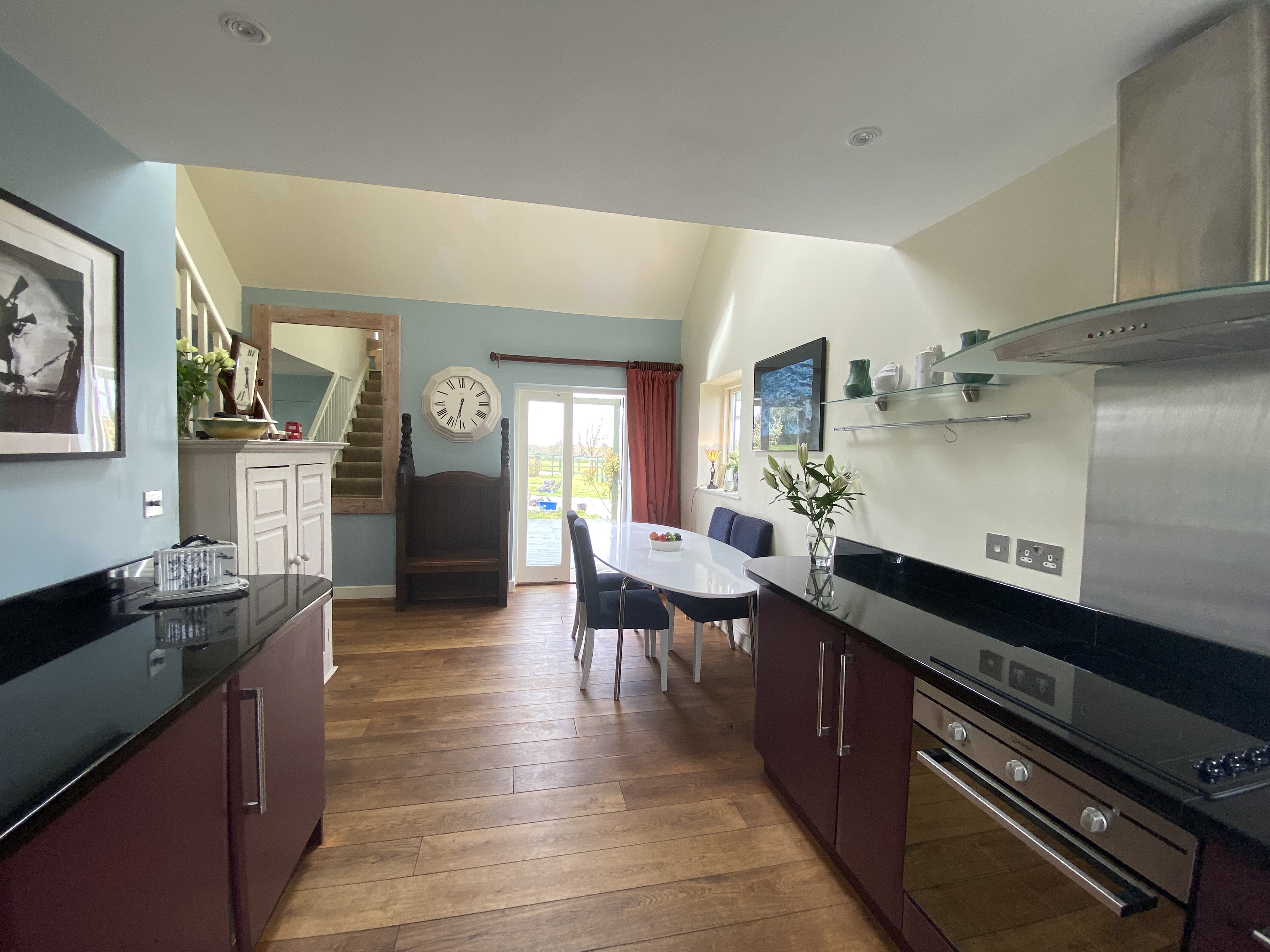 Home staging in Duncan BC by Clarafication Design